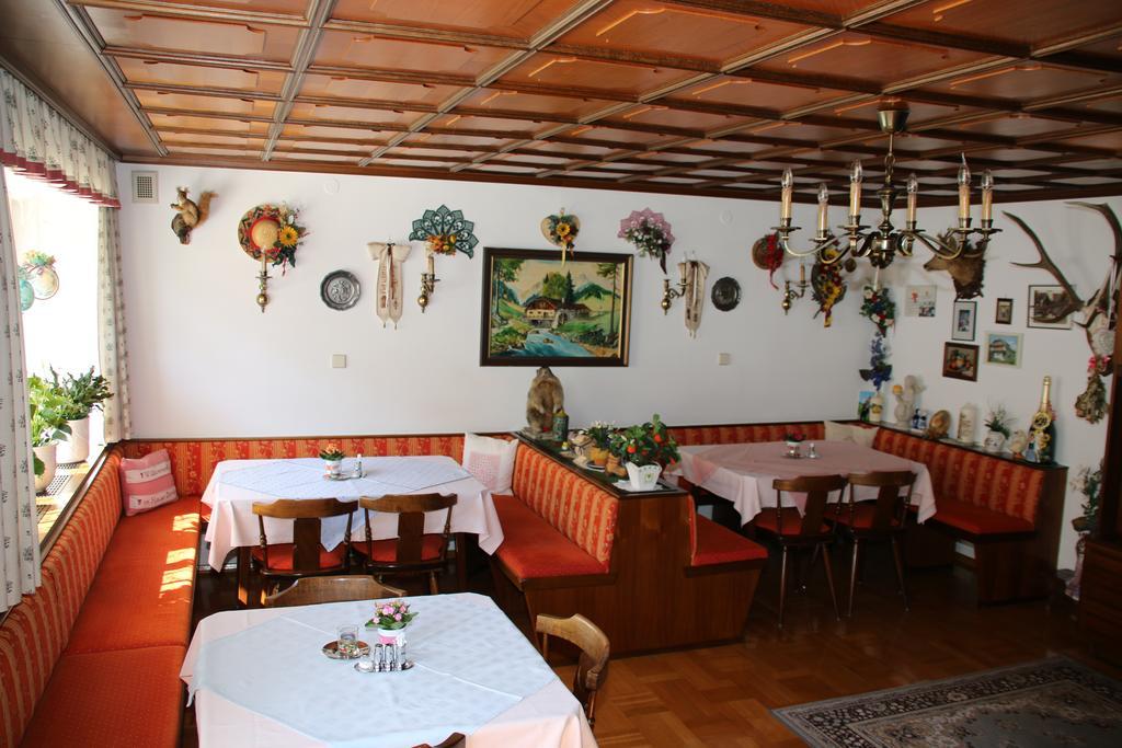 Haus Dorfer Bed & Breakfast Мариапфар Екстериор снимка