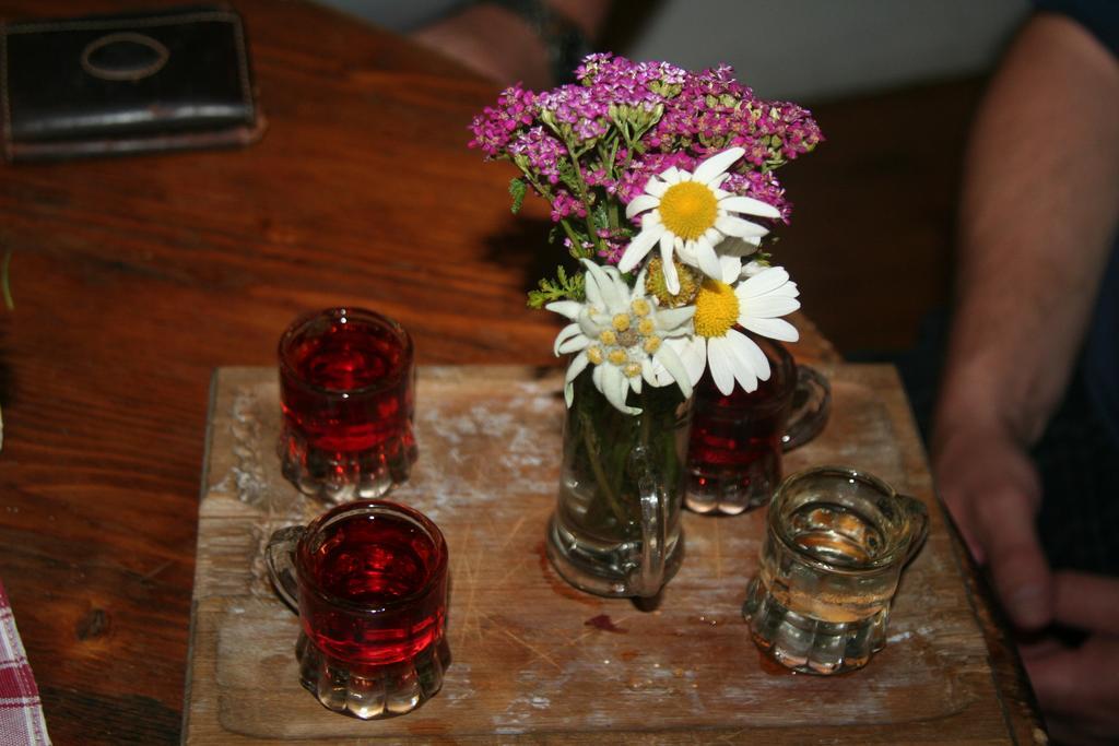 Haus Dorfer Bed & Breakfast Мариапфар Екстериор снимка