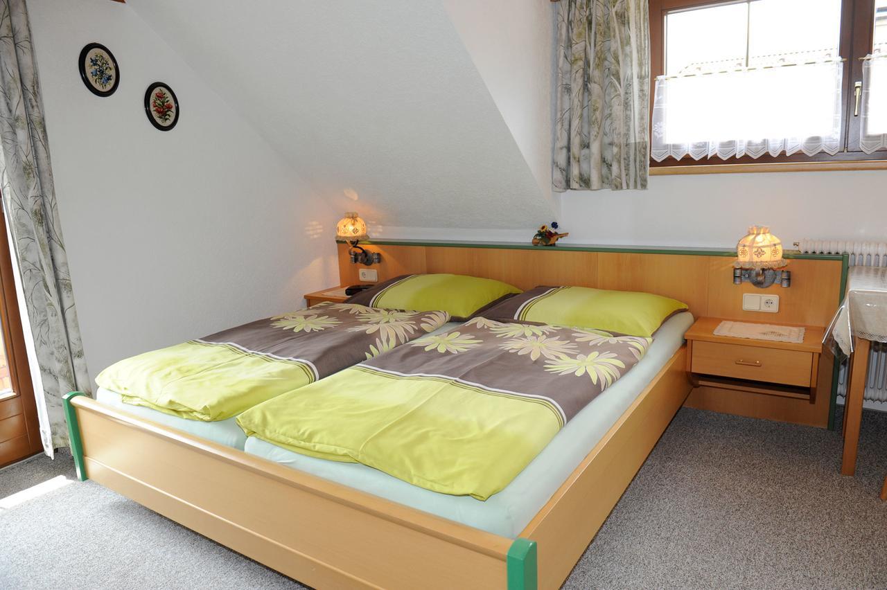 Haus Dorfer Bed & Breakfast Мариапфар Екстериор снимка