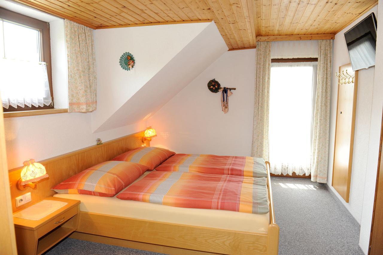 Haus Dorfer Bed & Breakfast Мариапфар Екстериор снимка
