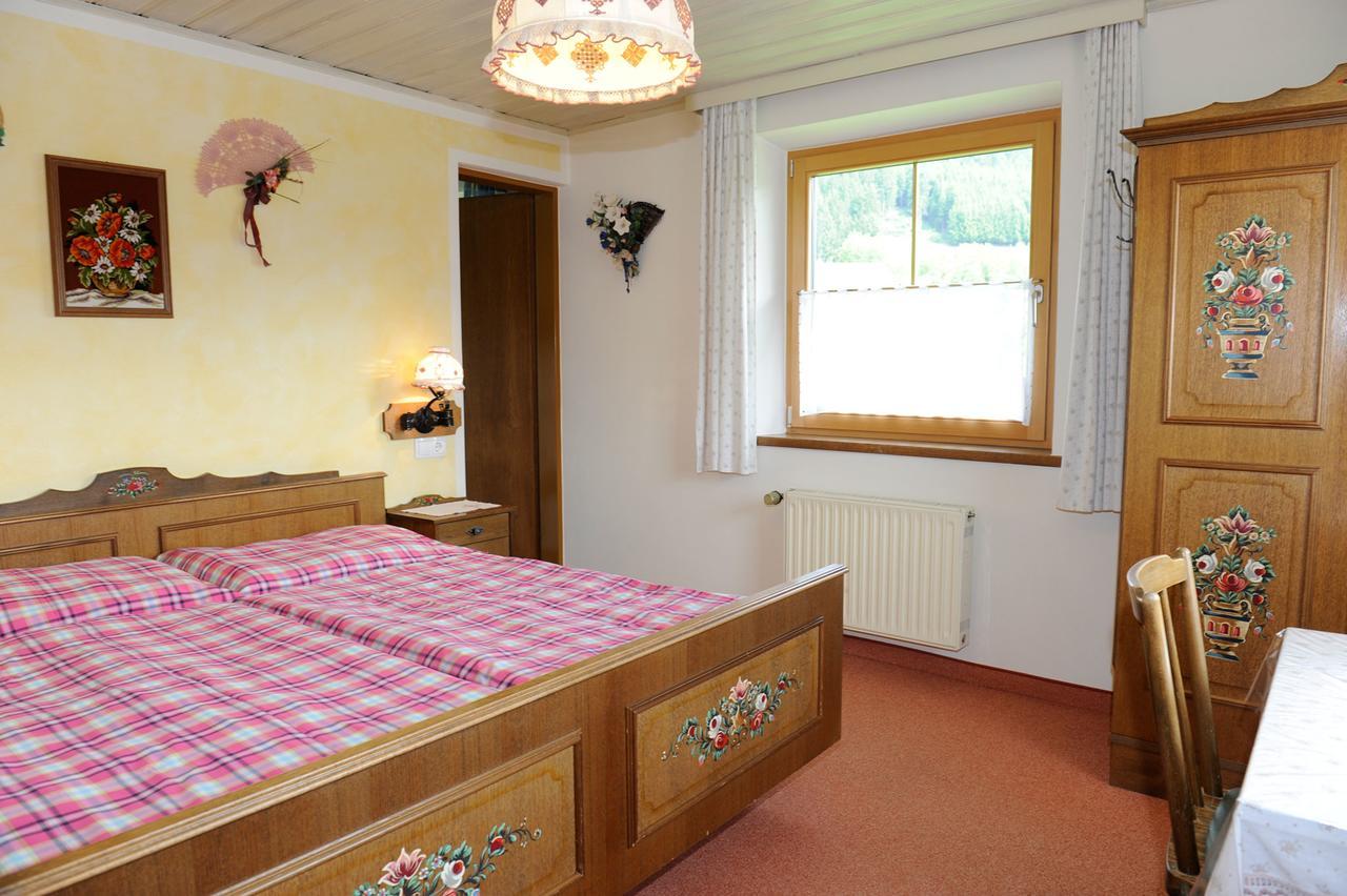 Haus Dorfer Bed & Breakfast Мариапфар Екстериор снимка
