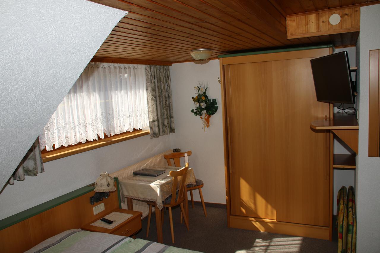 Haus Dorfer Bed & Breakfast Мариапфар Екстериор снимка